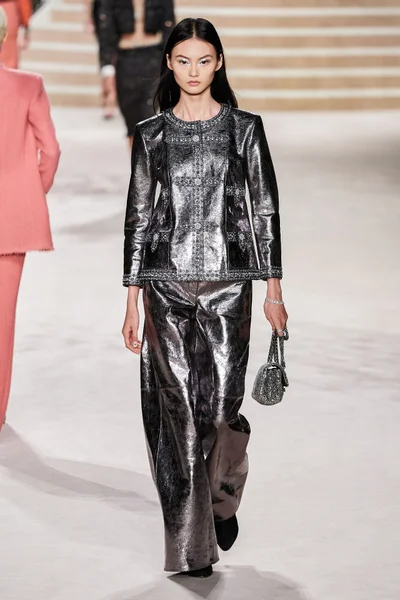 Look 38